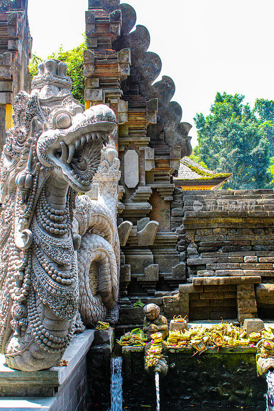 印度尼西亚巴厘岛的Tirta Empul temple。